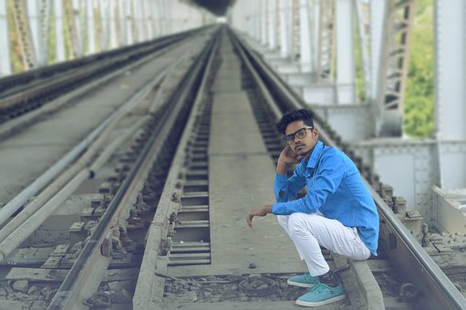244748