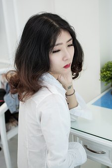76207