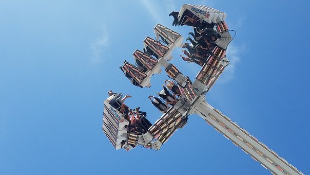 102989