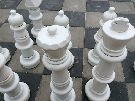 52562