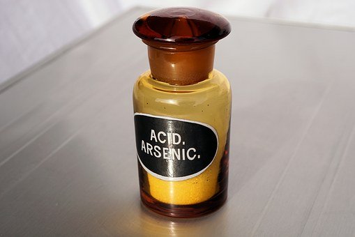 404590