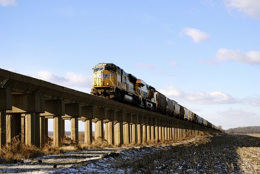 272333