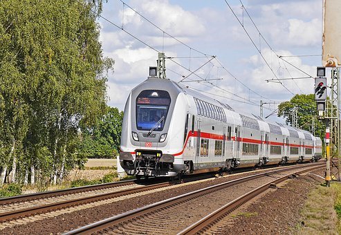 331175