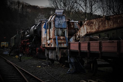 301056