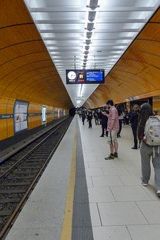 276173