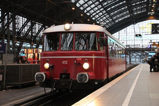 285585