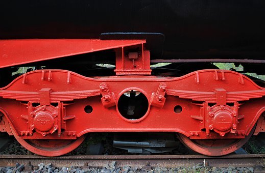 273895