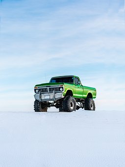 246104