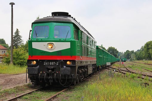181833