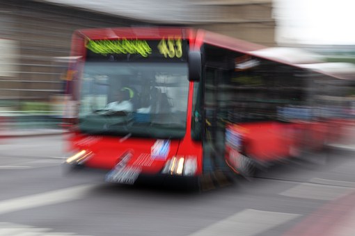 63352