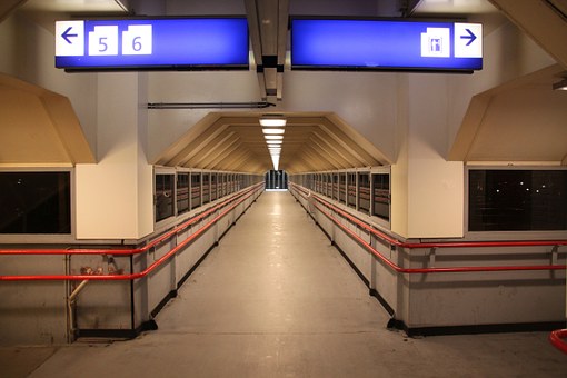 220832