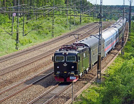 344152