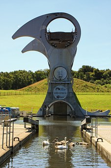 223086