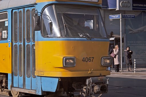162647