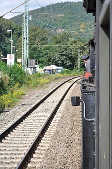 345708