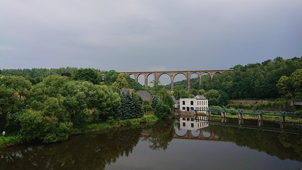 180677