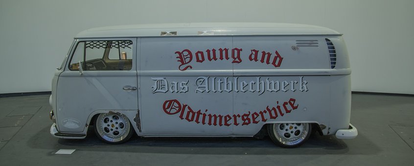 215621
