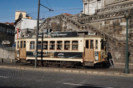 286184