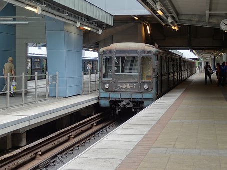 307948