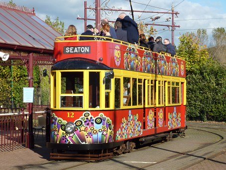 85562