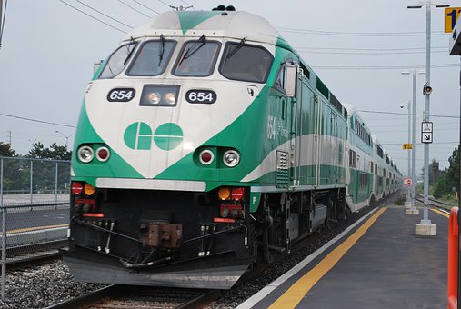 216153