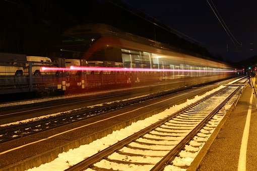 175640