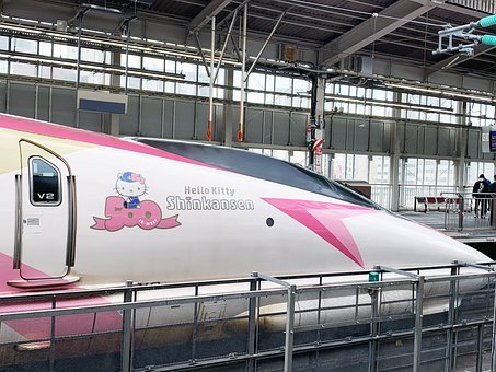 332046