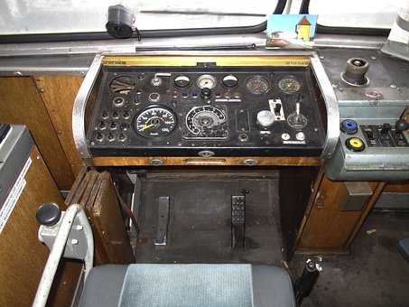 312047