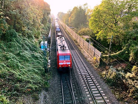 61713