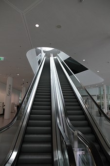273520