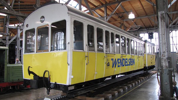 328805