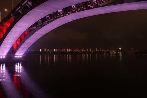 122221