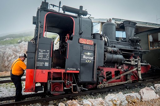 320595