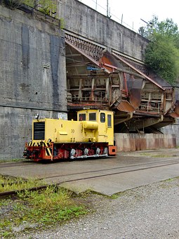 77326