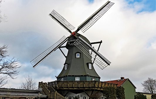 85718