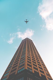 329582