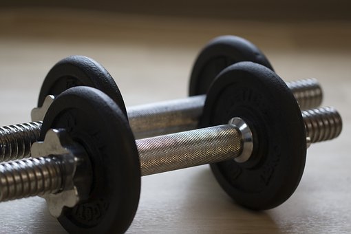 99559