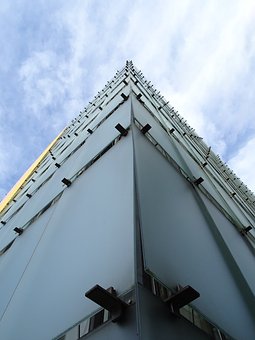 315619