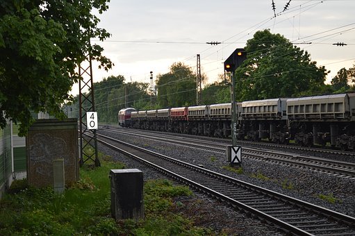 52913
