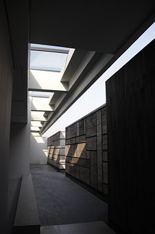 307862