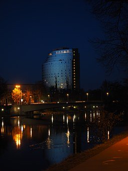 219706