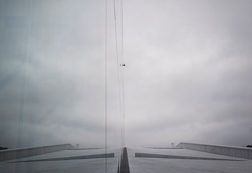 295672