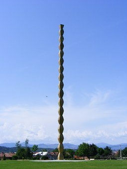 124899
