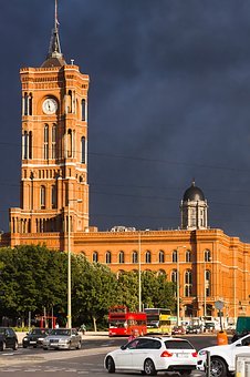275358
