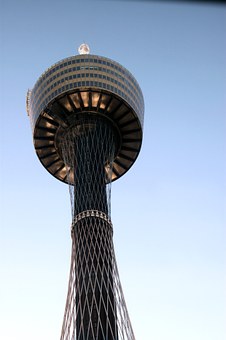 153457