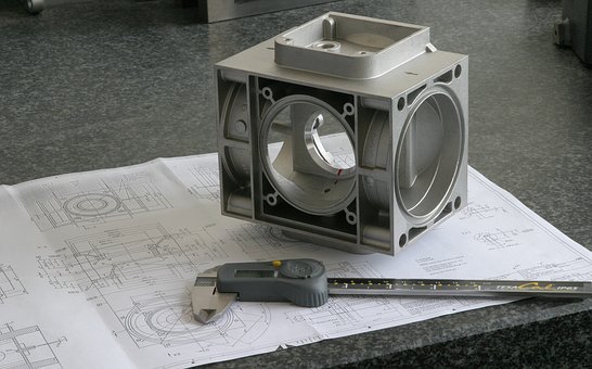 232641