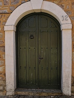 174563