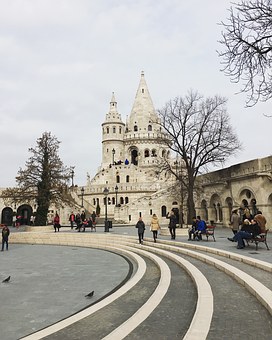 141930