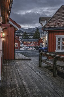 159108