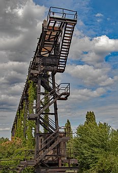 154086